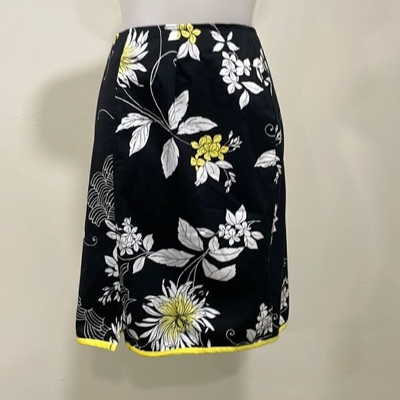 NWOT Nancy Bolen Hawaiian floral Skirt.  Size 10. (M). - Picture 1 of 7